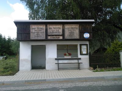 Váchal, Macková